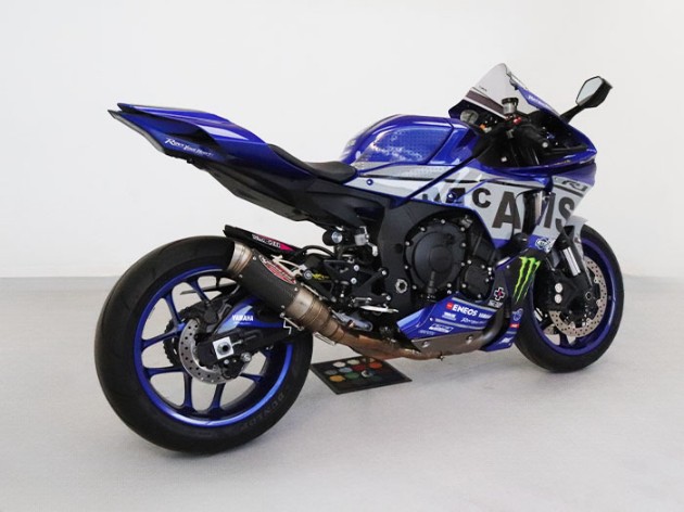 YAMAHA YZF R1, image 2