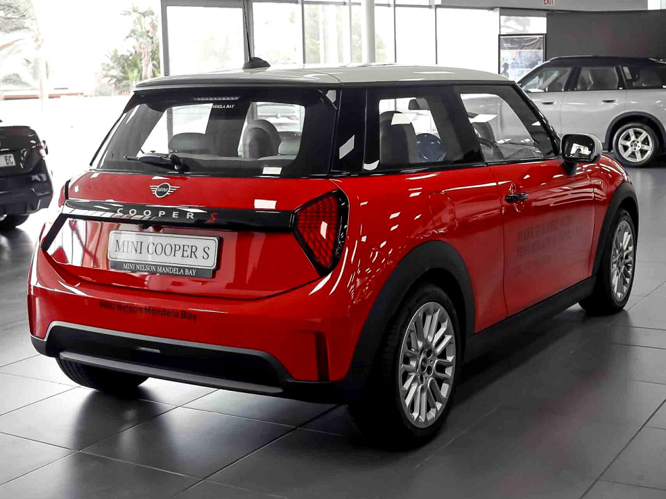 MINI COOPER S A/T (F66), image 2