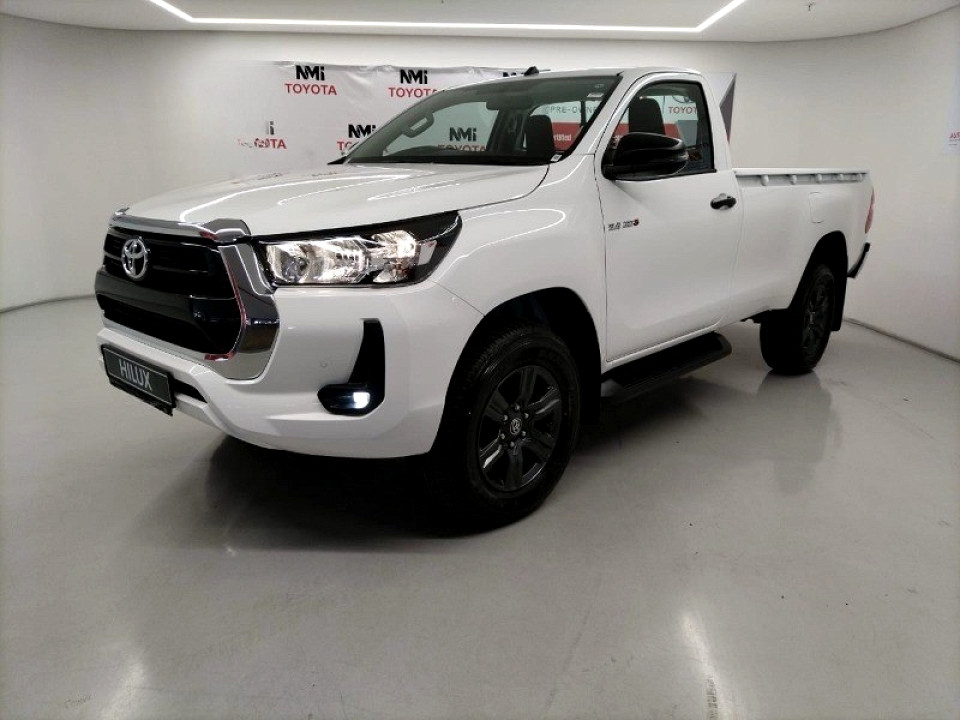 Toyota Hilux 2.4 GD-6 4X4 Raider 6MT, image 1