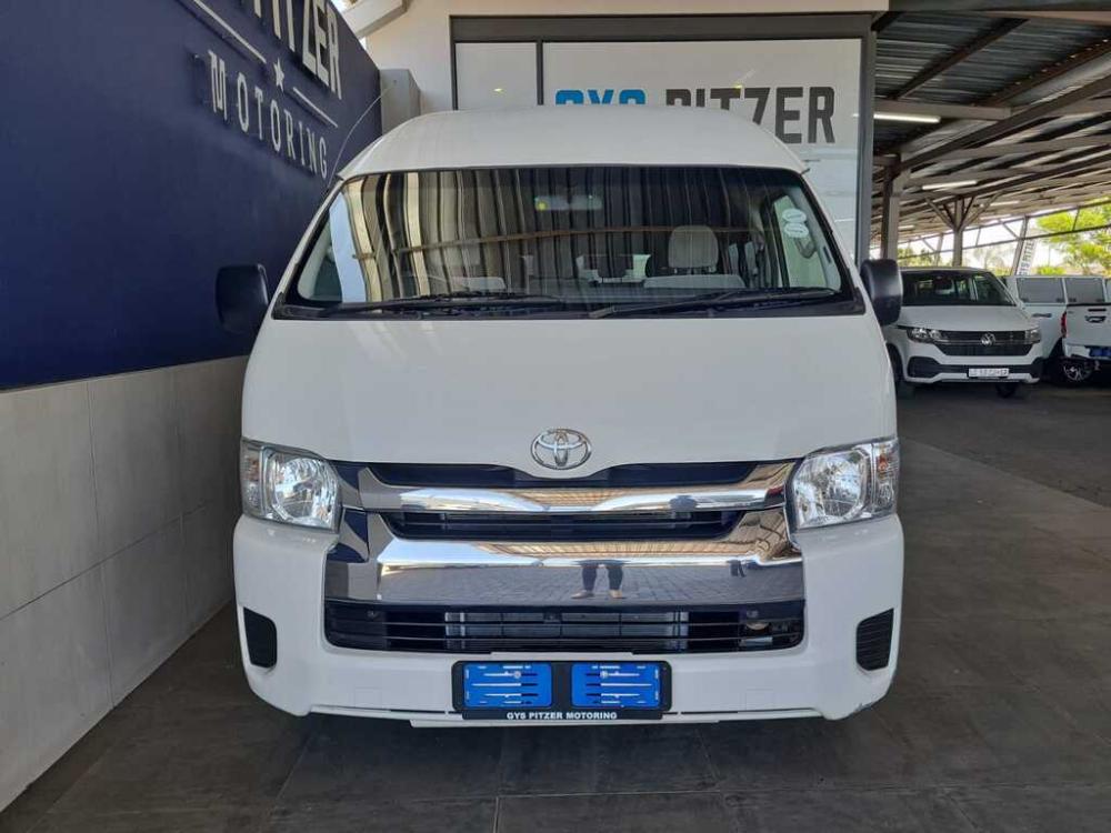 Toyota Quantum Hiace 2.5 D-4D 14 Seat, image 2