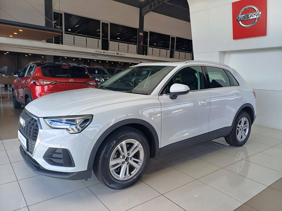 AUDI Q3 1.4T S TRONIC URBAN EDITION, image 2