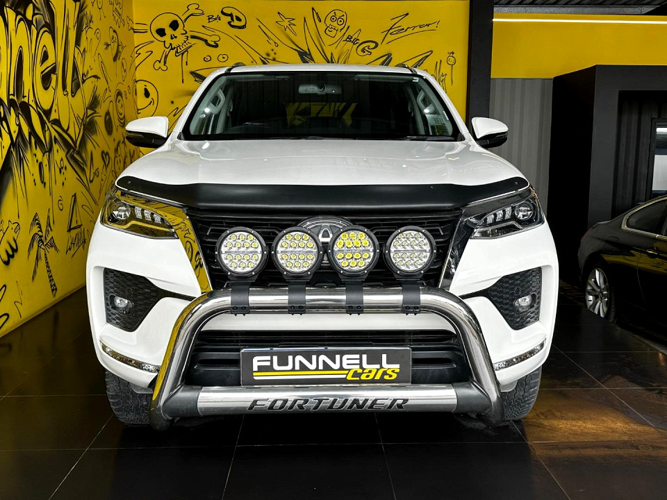 TOYOTA FORTUNER 2.8GD-6 R/B A/T, image 2