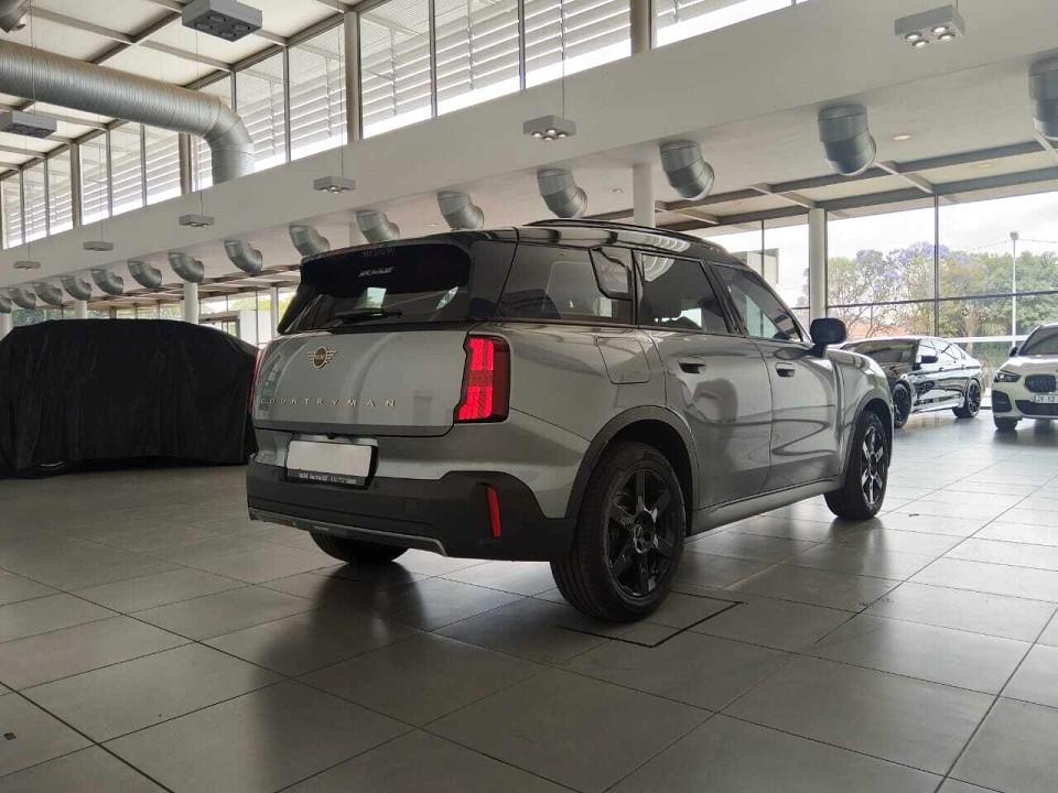 MINI COOPER COUNTRYMAN C (U25), image 2