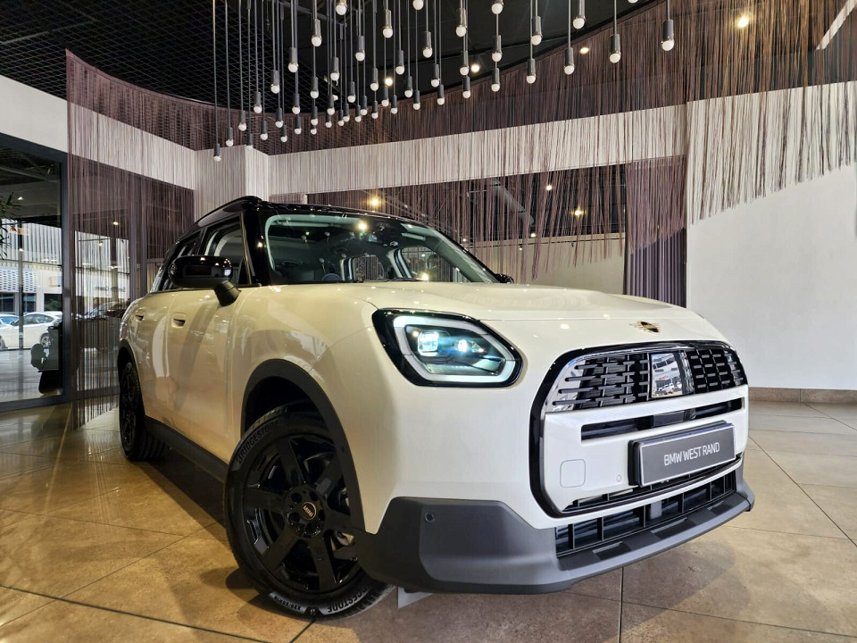 MINI COOPER COUNTRYMAN C (U25), image 1