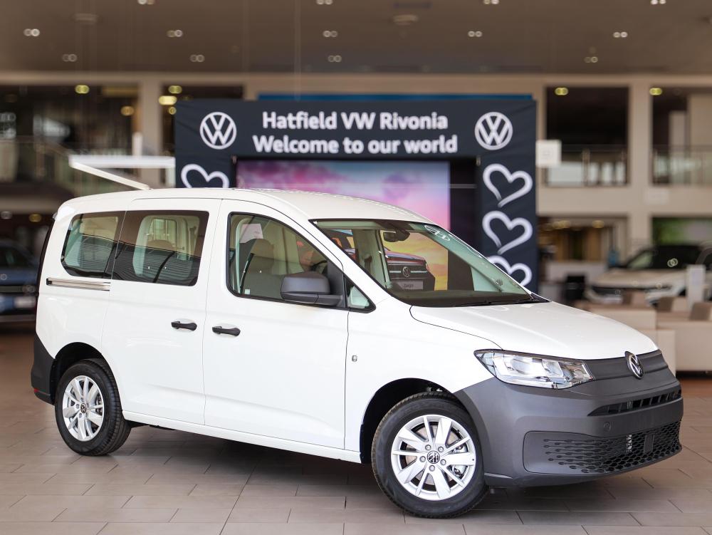 Volkswagen Caddy Kombi 1.6i 7 Seater, image 1