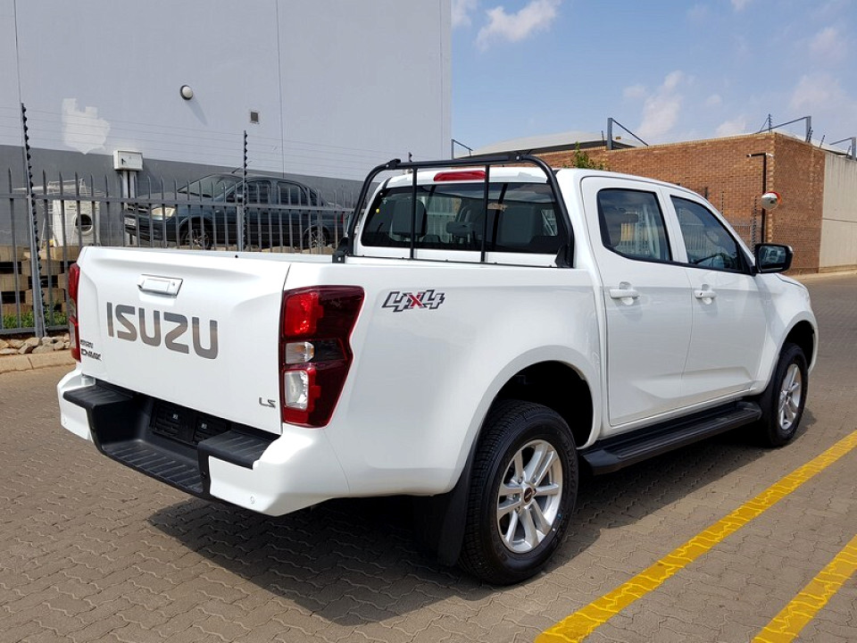 ISUZU D-MAX 1.9 Ddi LS 4X4 A/T D/C P/U, image 2