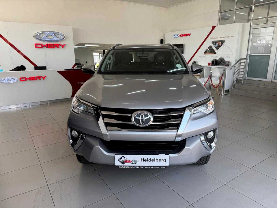 TOYOTA FORTUNER 2.4GD-6 R/B A/T, image 2