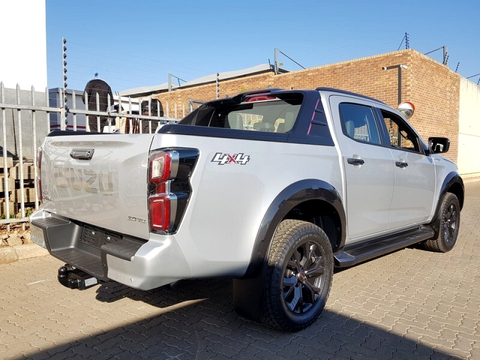 ISUZU D-MAX 3.0 Ddi V-CROSS HR 4X4 A/T D/C P/U, image 2