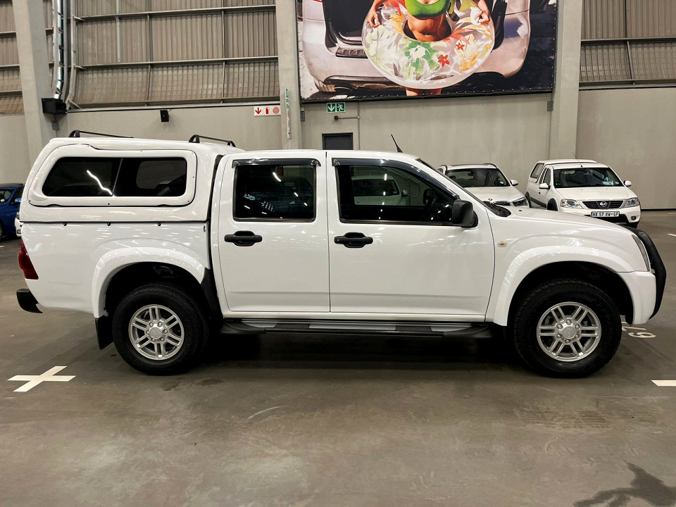 Isuzu KB 240 double cab LE KB72, image 2