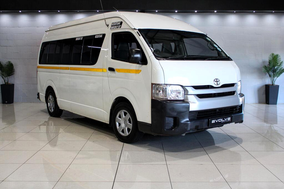 Toyota Hiace 2.5D-4D Ses\'fikile, image 1