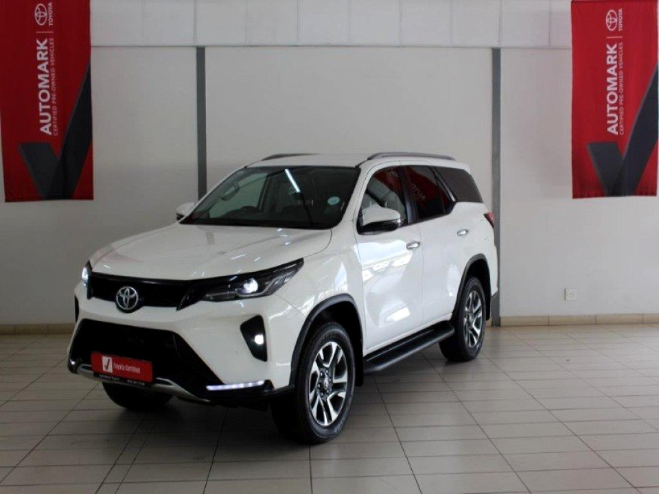 TOYOTA FORTUNER 2.4GD-6 4X4 A/T, image 2