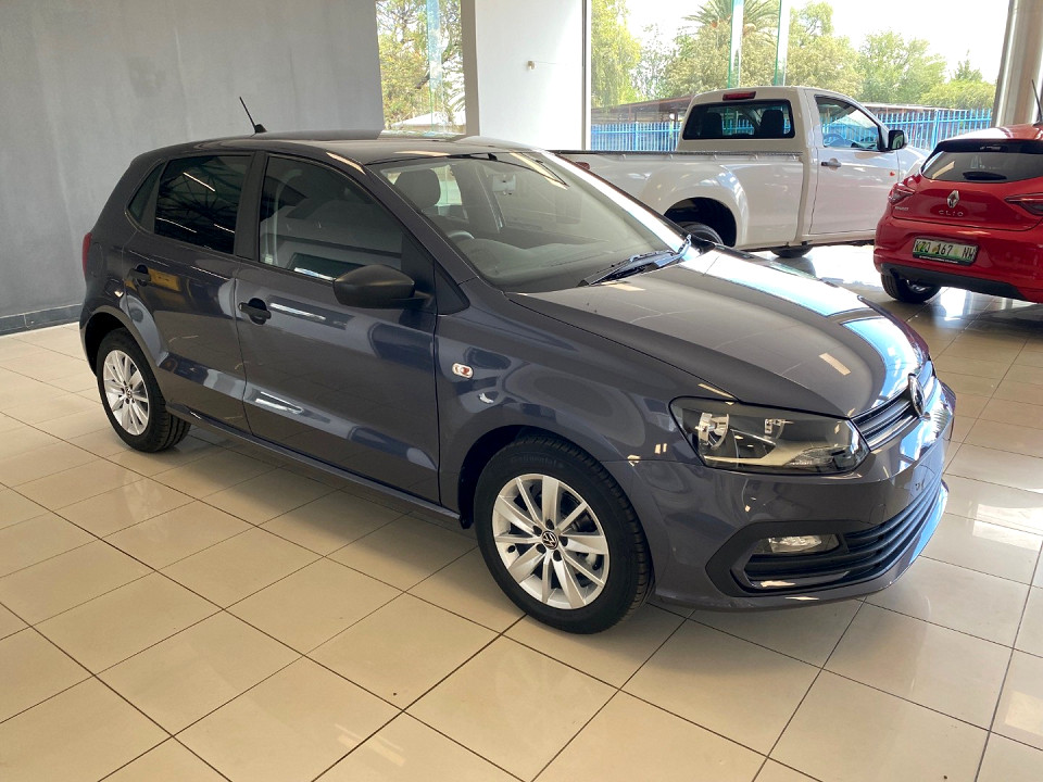 VOLKSWAGEN POLO VIVO 1.4 (5DR), image 2