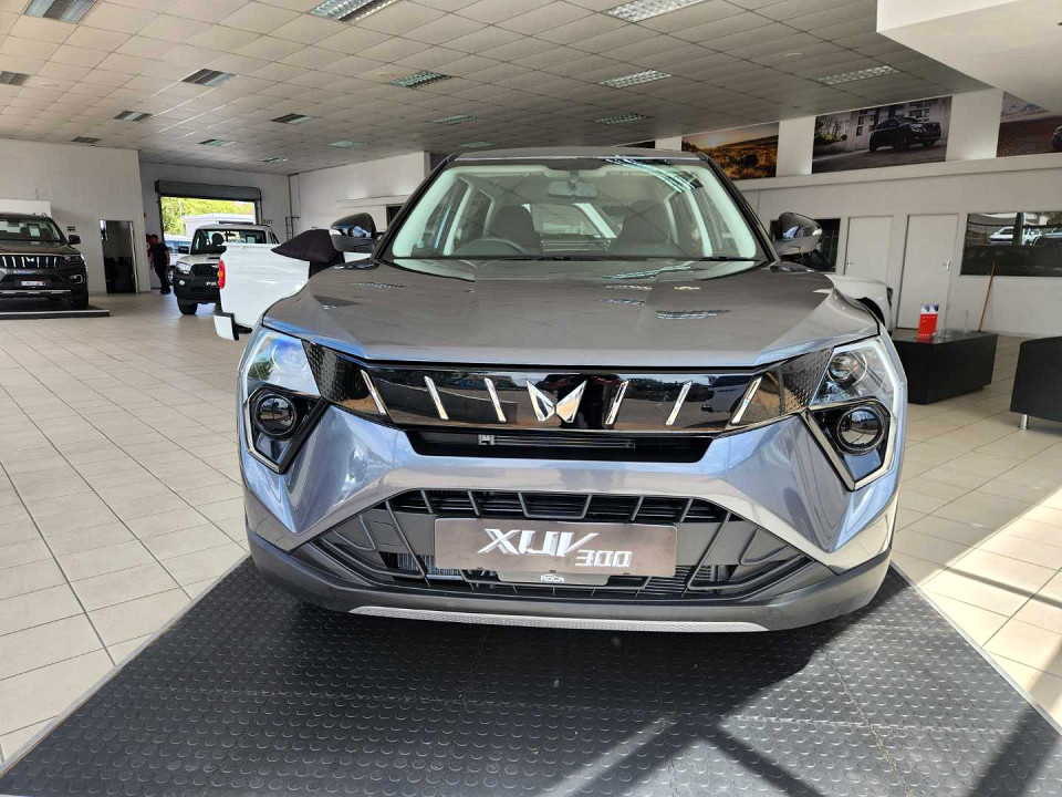 MAHINDRA XUV3XO 1.2T MX2 A/T, image 2