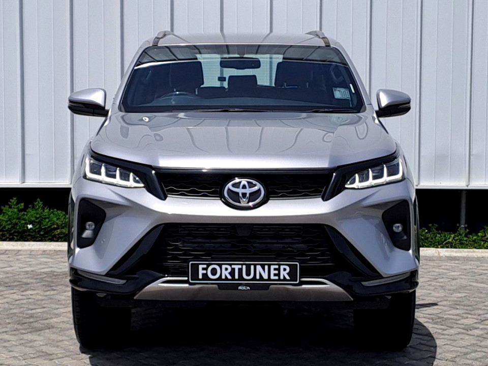 TOYOTA FORTUNER 2.8 GD-6 AT (MHEV), image 2