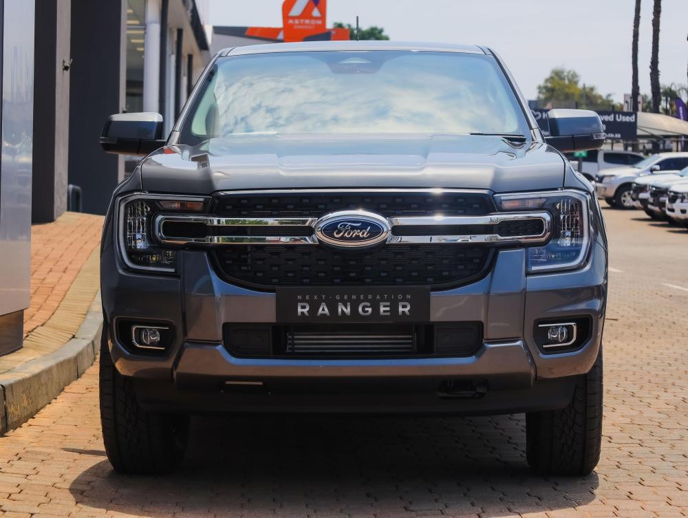 Ford Ranger XLT 2.0L SiT D-Cab 4x2 6AT, image 2