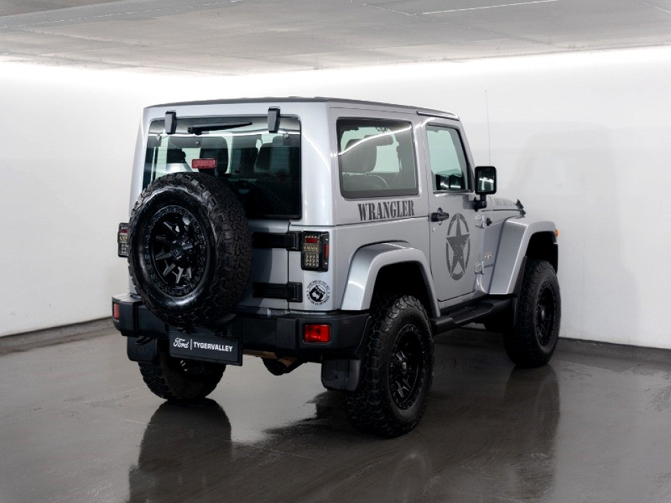 JEEP WRANGLER SAHARA 3.6L V6 A/T 2DR, image 2