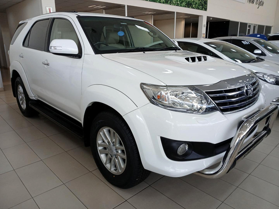 Toyota Fortuner 3.0D-4D 4x4 auto, image 1