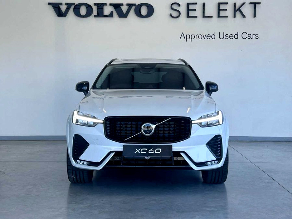 VOLVO XC60 B5 ULTIMATE DARK GEARTRONIC AWD, image 2