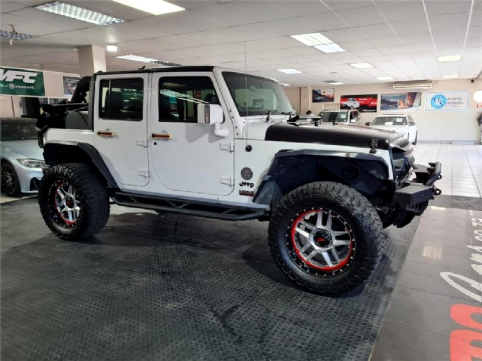 JEEP WRANGLER SAHARA 3.6L V6 A/T 2DR, image 1