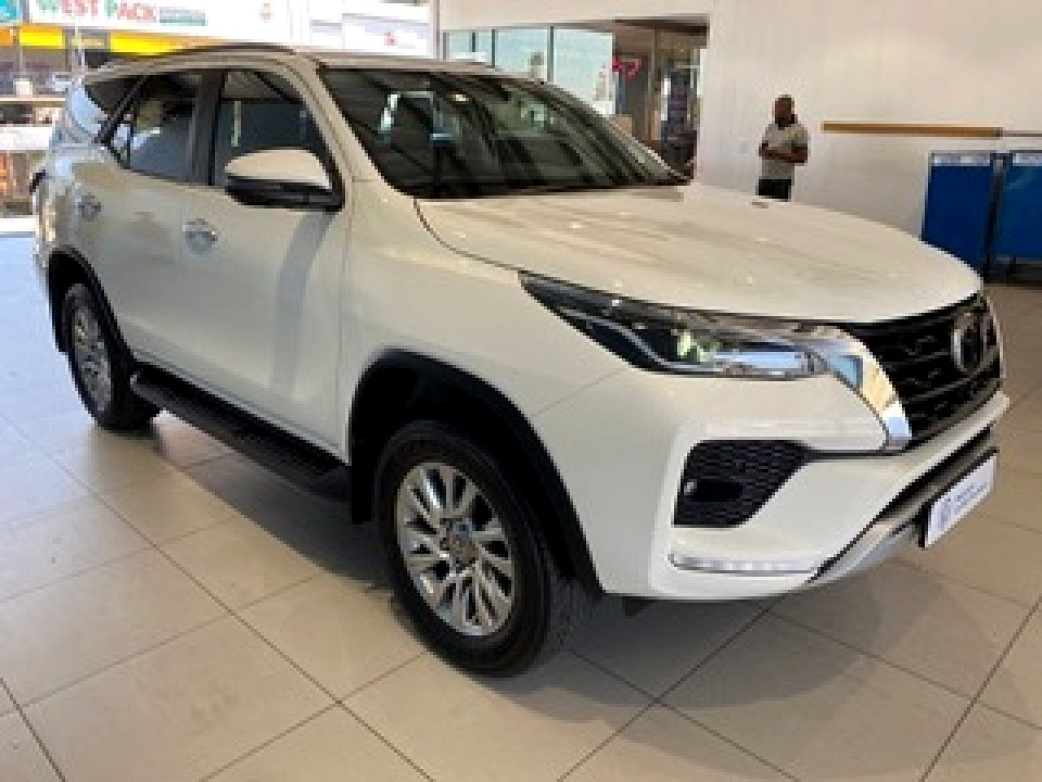 TOYOTA  FORTUNER 2.8 GD-6 4X4 VX A/T, image 1