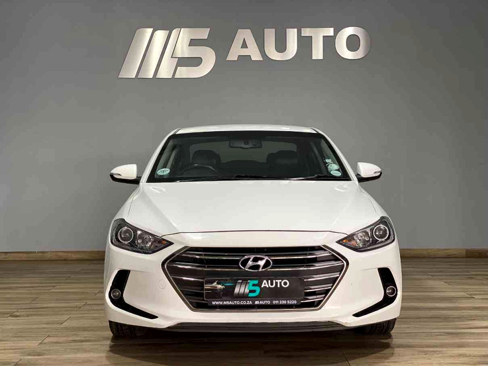 Hyundai Elantra 1.6 Executive auto, image 2