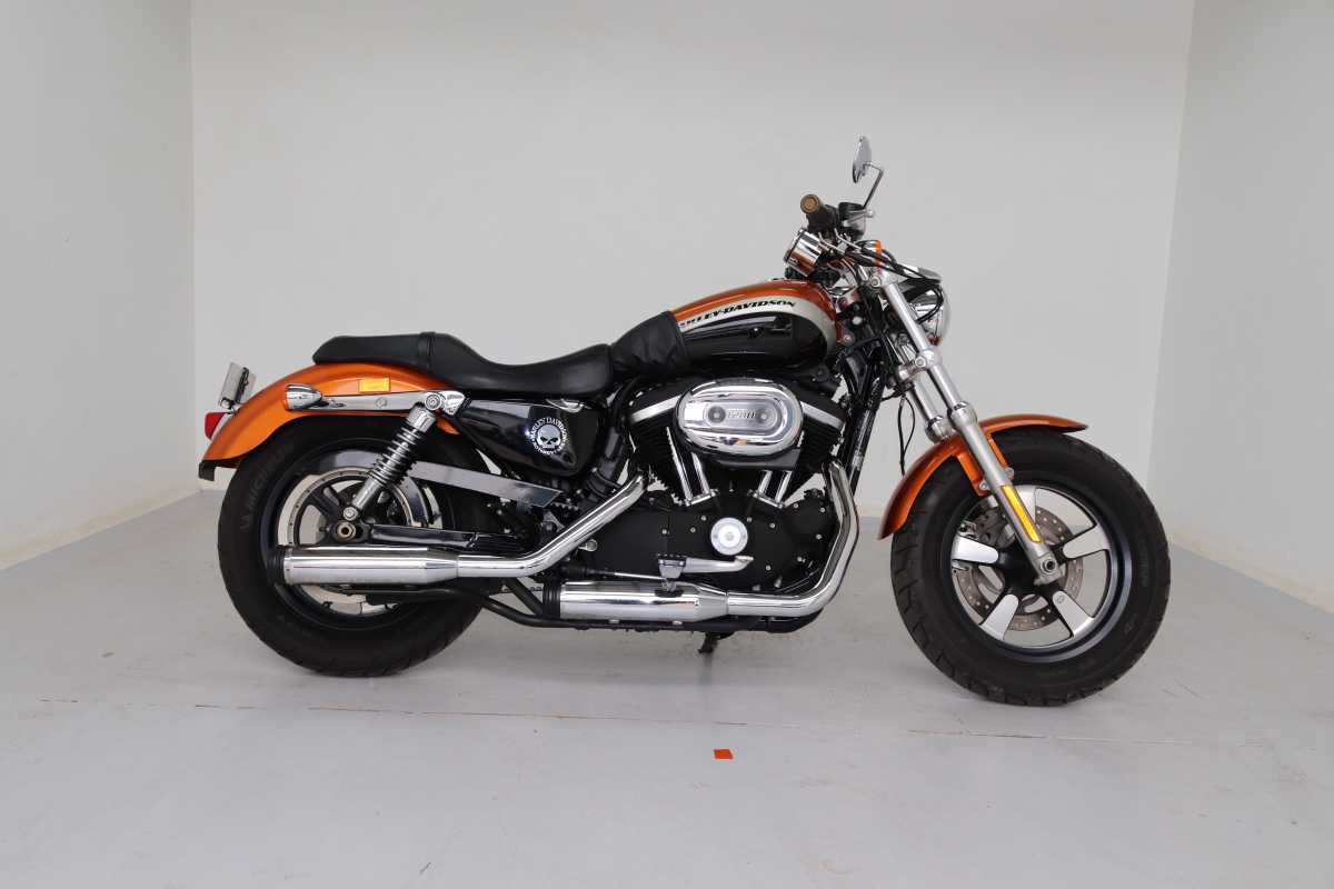 HARLEY DAVIDSON SPORTSTER XL1200 CUSTOM, image 1