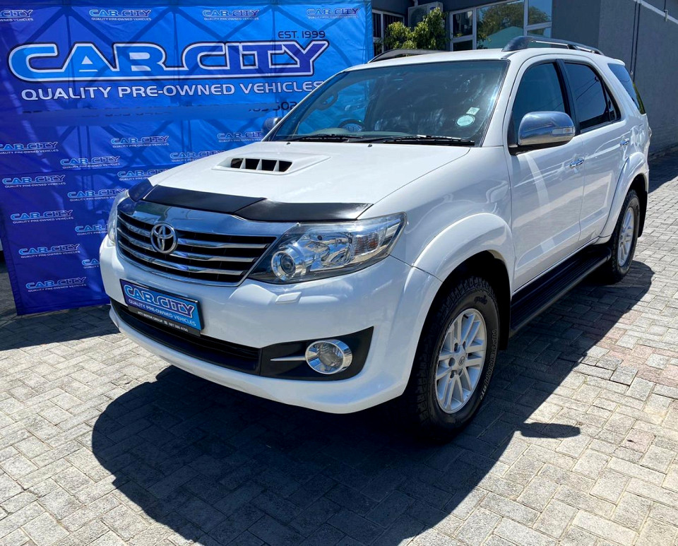 Toyota Fortuner 3.0D-4D R/B auto, image 1