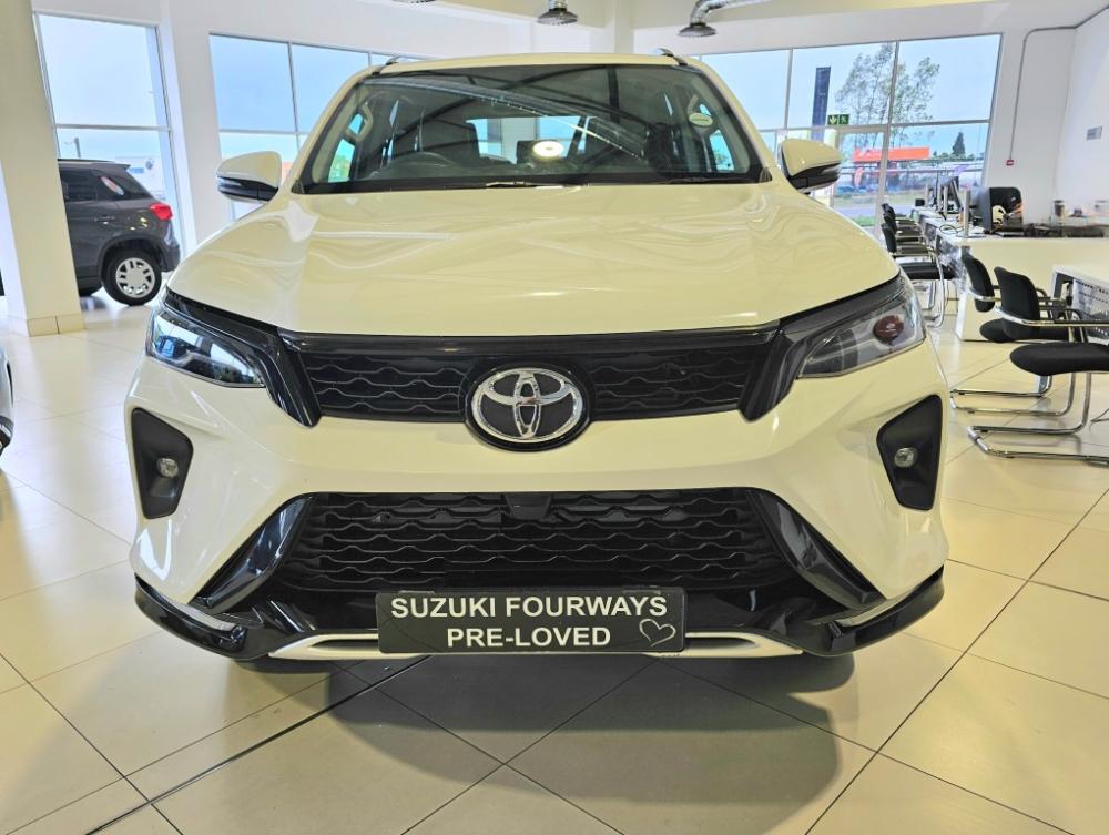 Toyota Fortuner 2.4GD-6 R/B A/T, image 2