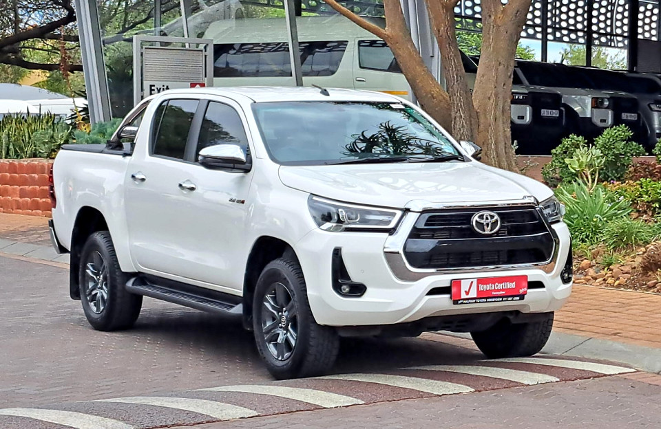 TOYOTA HILUX 2.8 GD-6 RAIDER 4X4 A/T P/U D/C, image 2