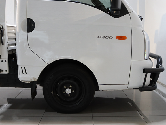 HYUNDAI H100 2.6D A/C F/C D/S, image 2