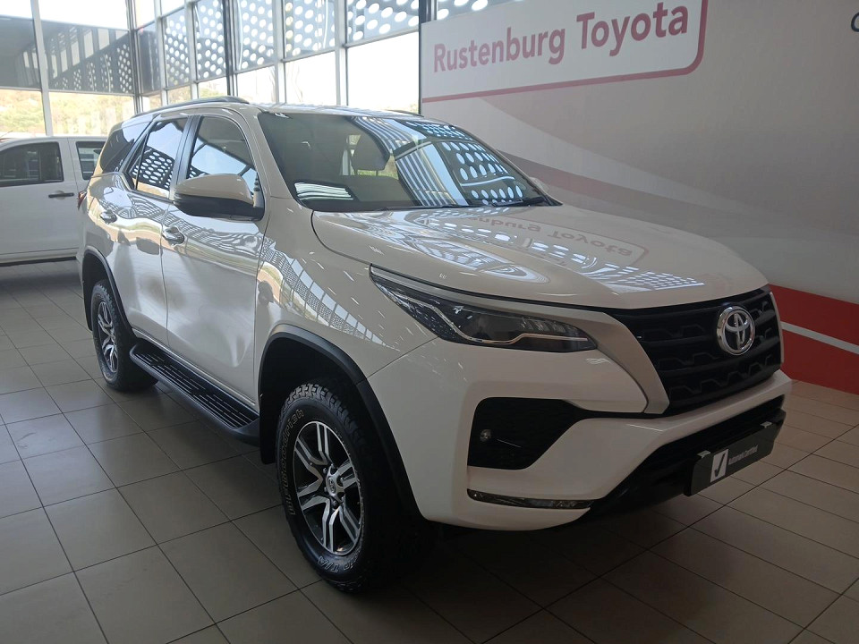 TOYOTA FORTUNER 2.4GD-6 R/B, image 1