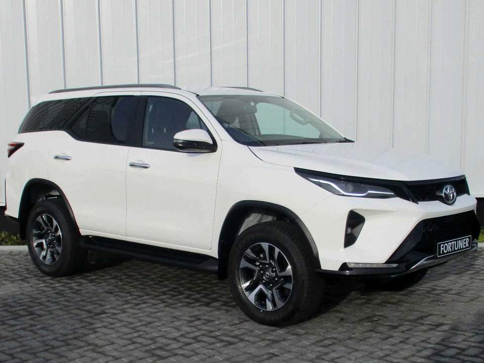 TOYOTA FORTUNER 2.4GD-6 4X4 A/T, image 1