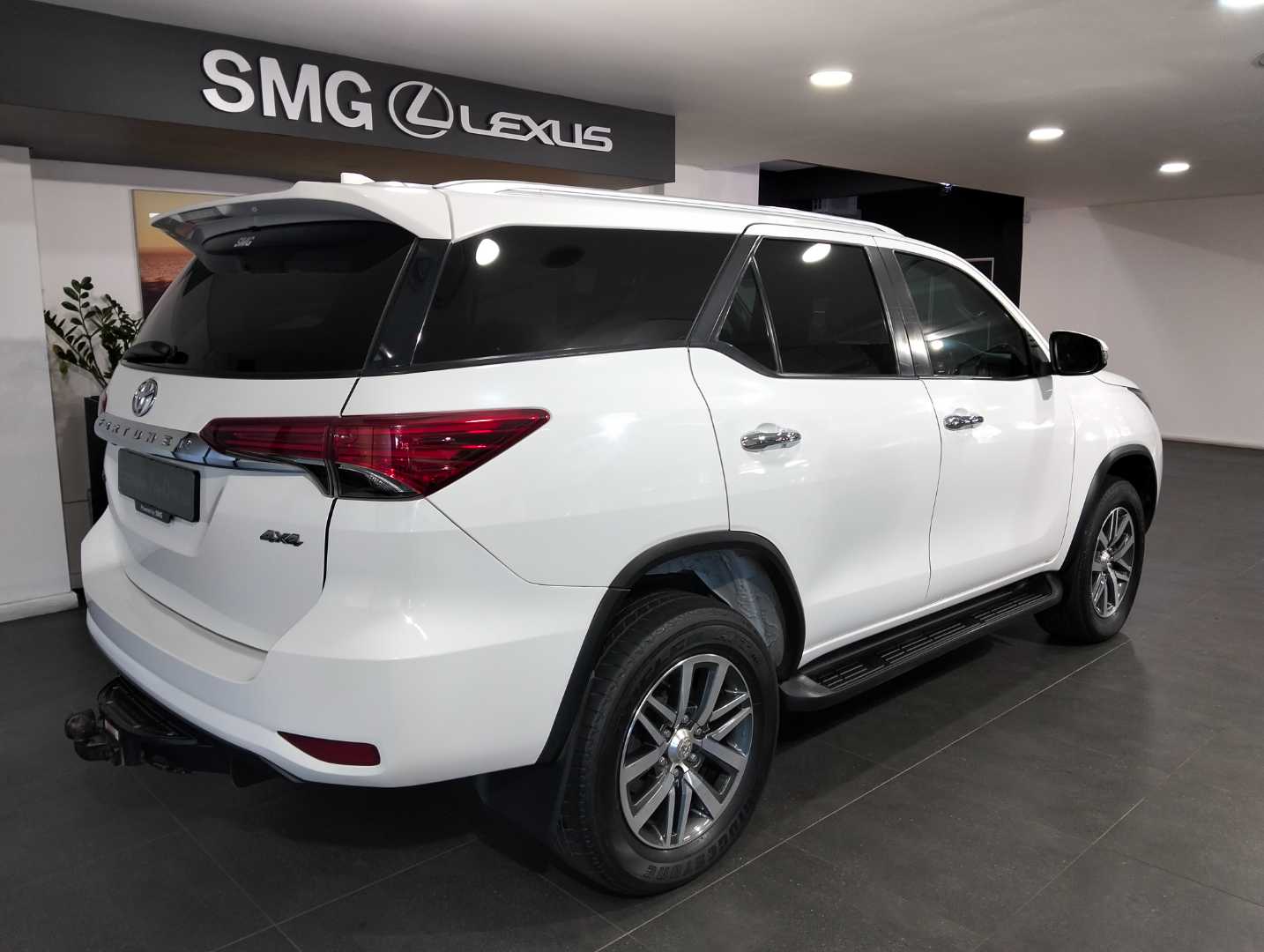 TOYOTA FORTUNER 2.8GD-6 4X4 A/T, image 2