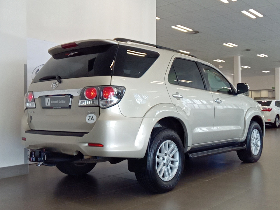 Toyota Fortuner 3.0D-4D 4x4, image 2