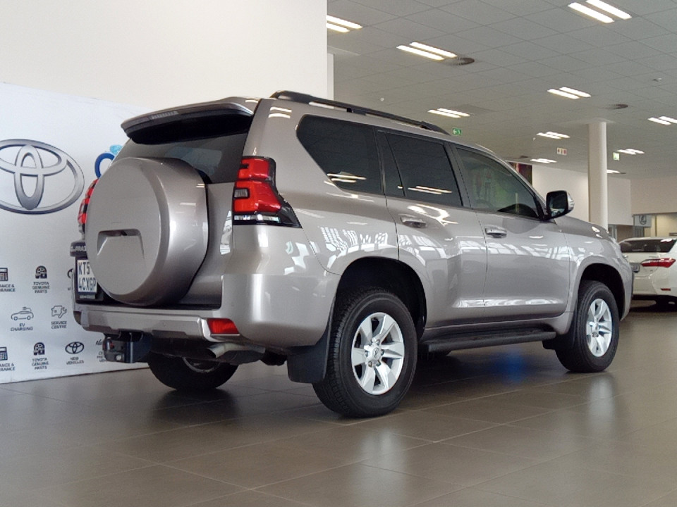 Toyota Land Cruiser Prado TX 2.8GD A/T, image 2