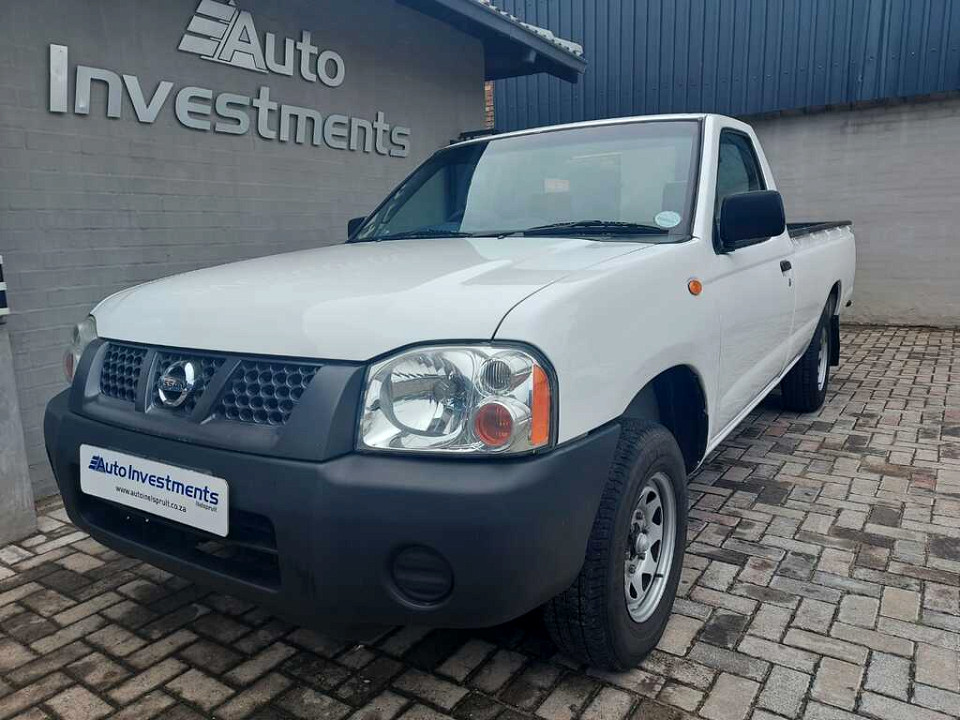 Nissan NP300 Hardbody 2.0, image 1