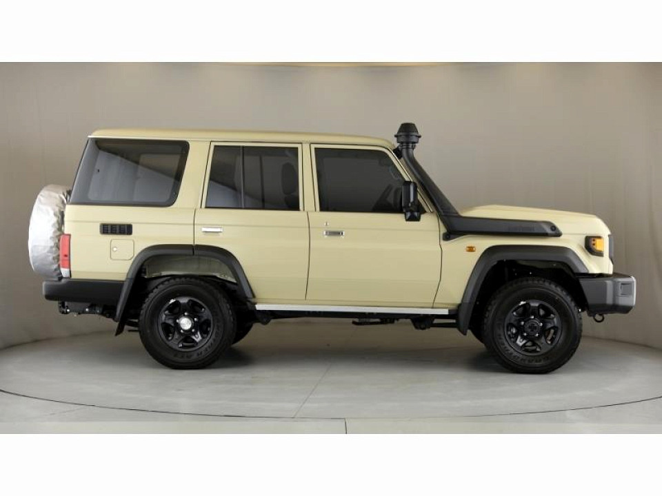 TOYOTA LANDCRUISER 76 4.5D V8 S/W, image 2