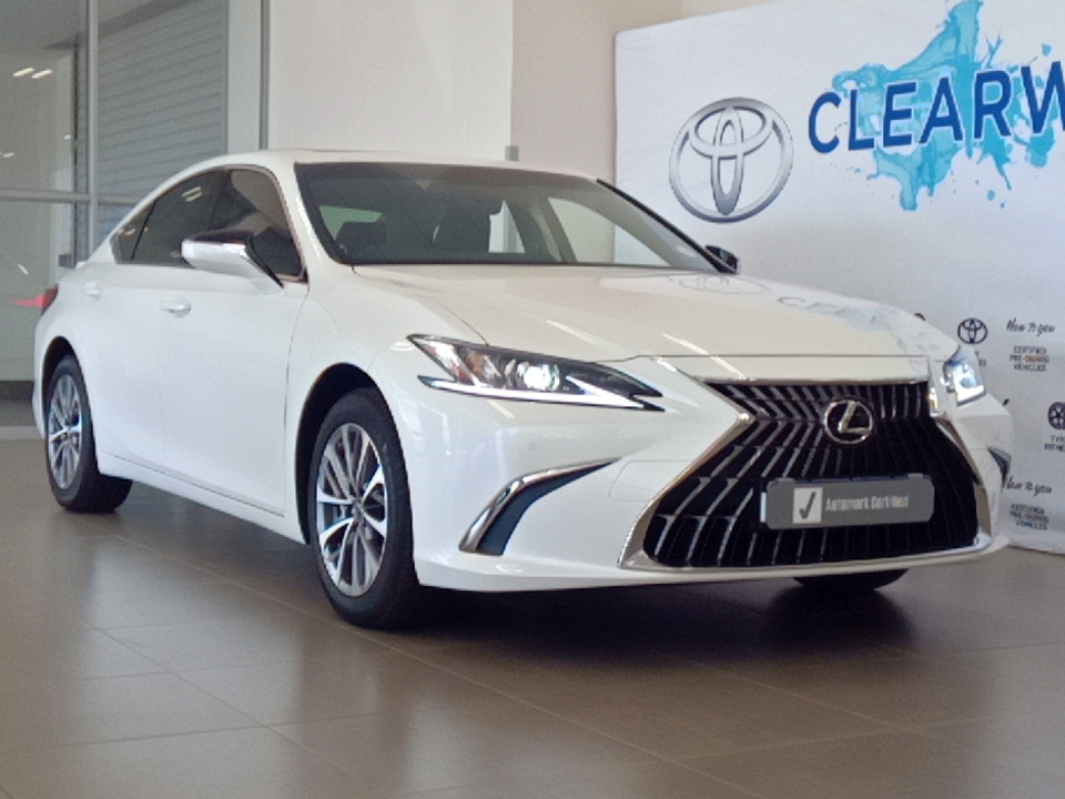 Lexus ES 300h EX, image 1