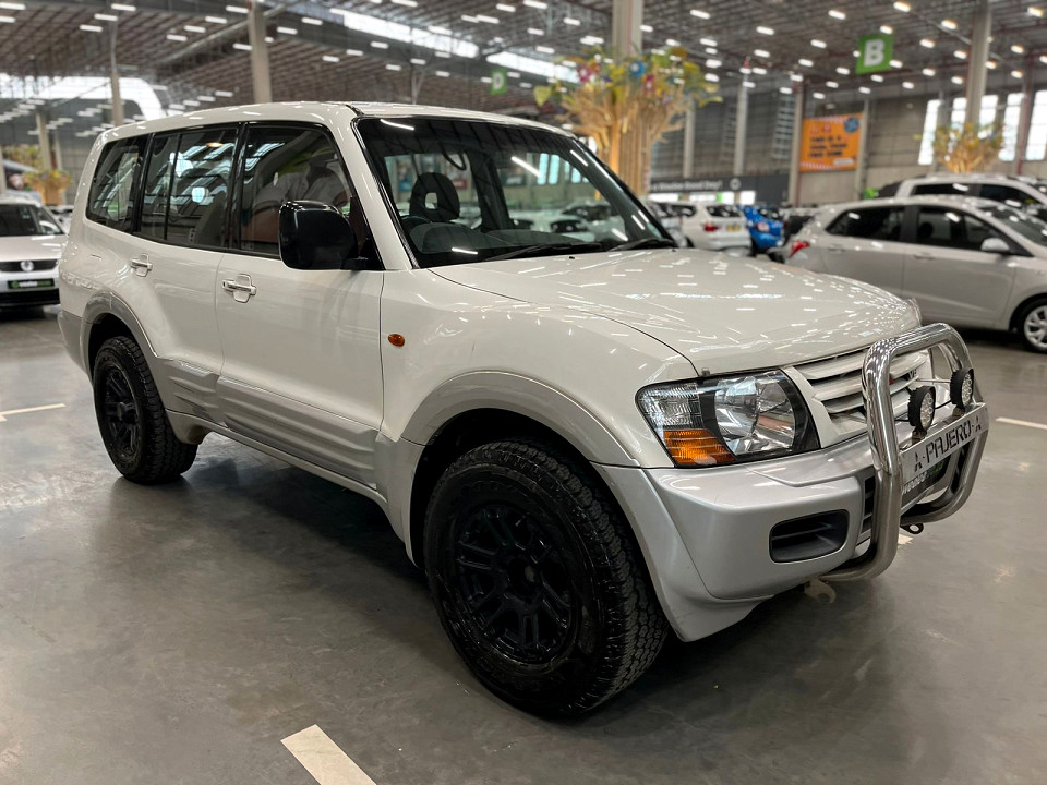 MITSUBISHI PAJERO 3500i A/T 5Dr, image 1