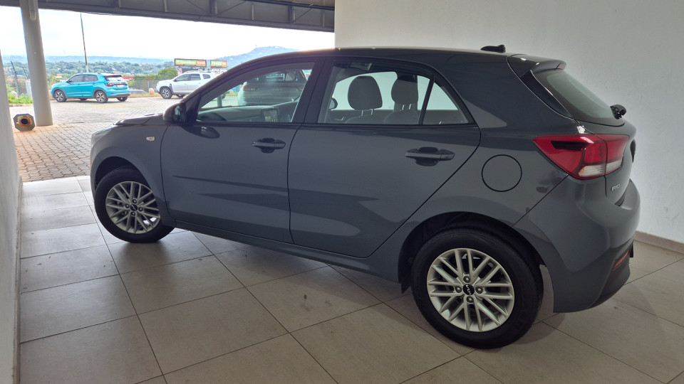 KIA RIO 1.4 LS 5DR, image 2