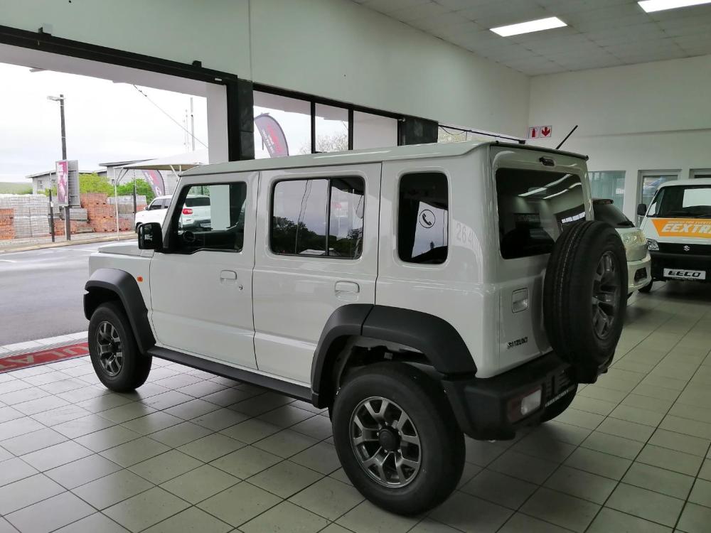 Suzuki Jimny 1.5 GLX Auto 5Dr, image 2