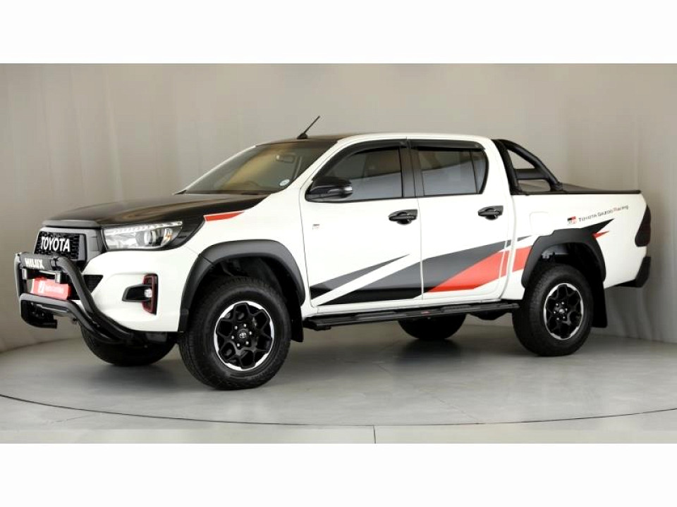 Toyota Hilux 2.8GD-6 double cab 4x4 GR Sport, image 2