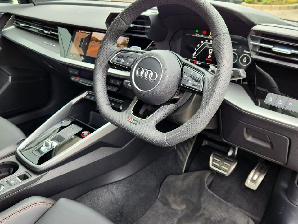 AUDI RS3 QUATTRO STRONIC, image 2