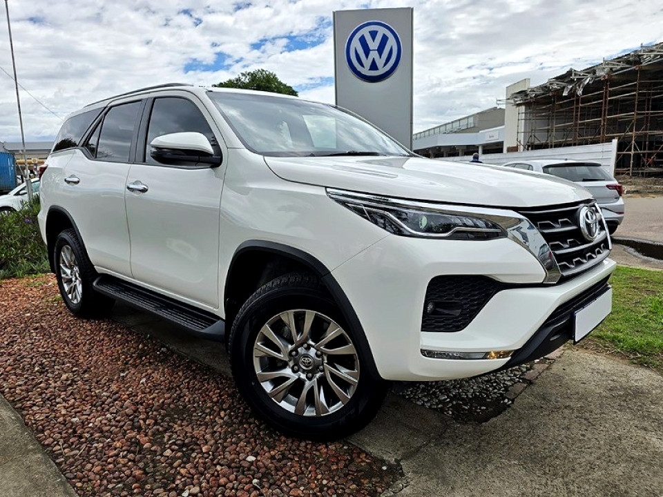 TOYOTA FORTUNER 2.8GD-6 R/B A/T, image 2