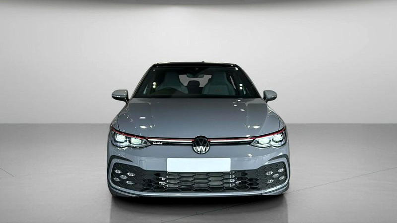 Volkswagen Golf 8 GTi  2.0 TSI DSG, image 2