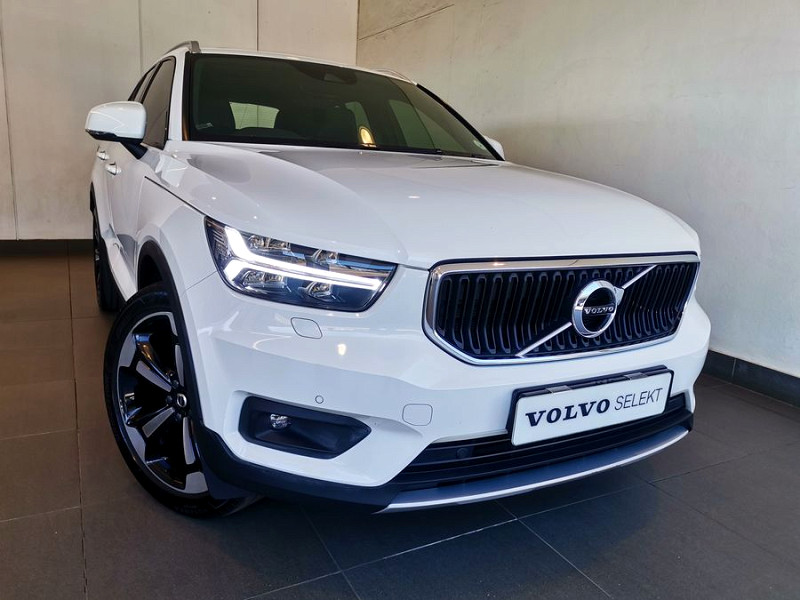 VOLVO XC40 T5 MOMENTUM AWD GEARTRONIC, image 2