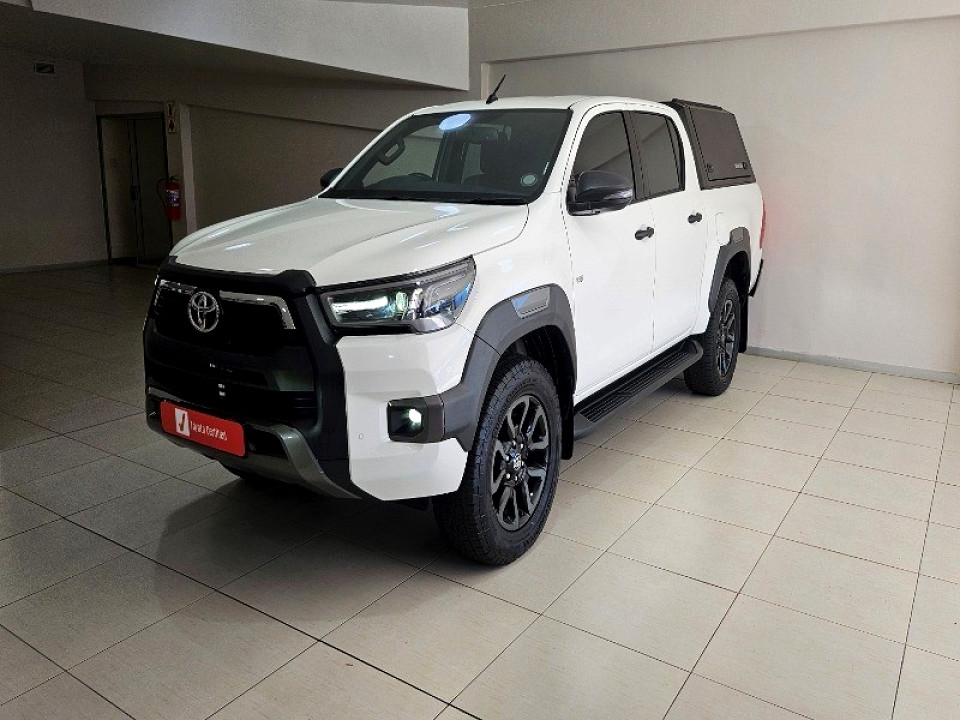 Toyota Hilux Double Cab 4.0 V6 4X4 Legend AT, image 1