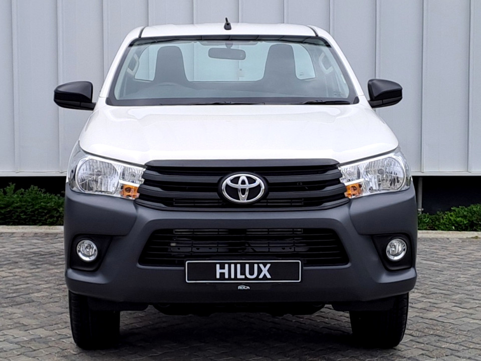 TOYOTA HILUX 2.4 GD-6 RB SR P/U S/C, image 2