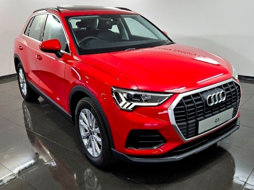 AUDI Q3 35 TFSI S TRONIC URBAN EDITION, image 1