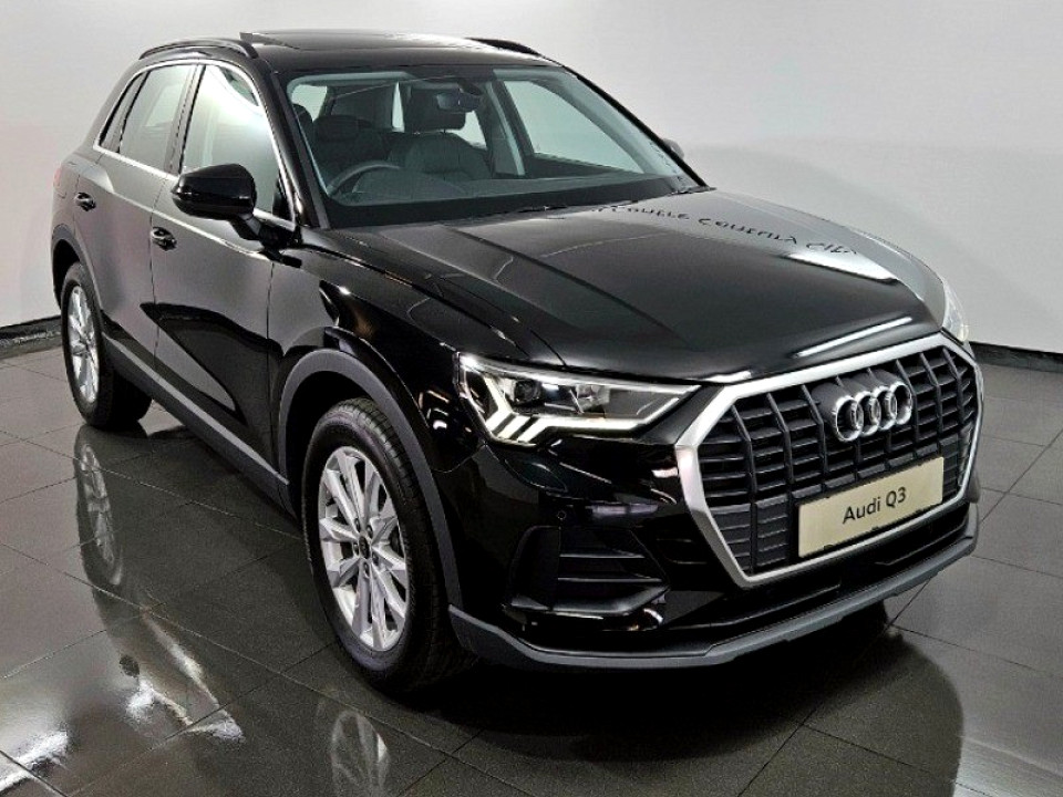 AUDI Q3 35 TFSI S TRONIC URBAN EDITION, image 1